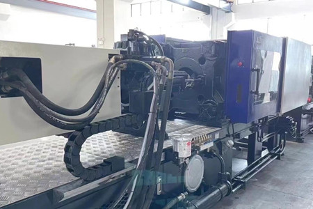 如何选择混双色注塑机?看完后涨知识!